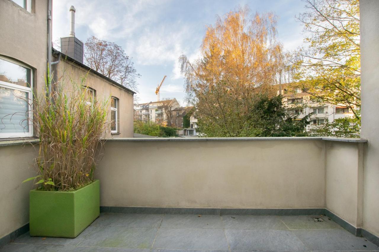 Raj Living - 1 Or 3 Room Apartments - 20 Min Messe Dus And Old Town Dus Dusseldorf Bagian luar foto