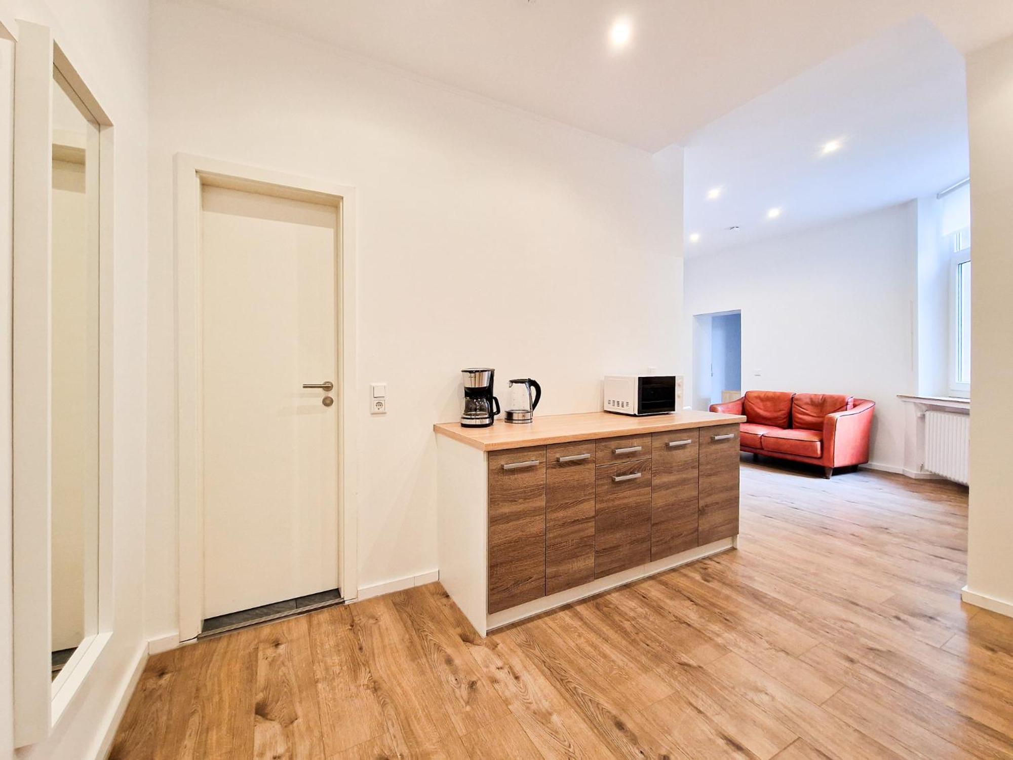 Raj Living - 1 Or 3 Room Apartments - 20 Min Messe Dus And Old Town Dus Dusseldorf Bagian luar foto